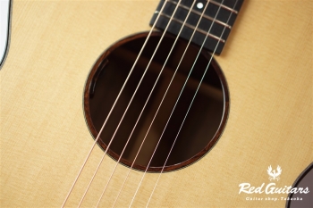 Model OM. Indian Rosewood w/L.R.Baggs LYRIC